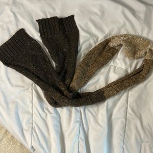 Jones New York  80” brown Ombre scarf with gold thread thru out.